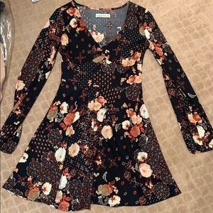 long sleeve mini v neck dress